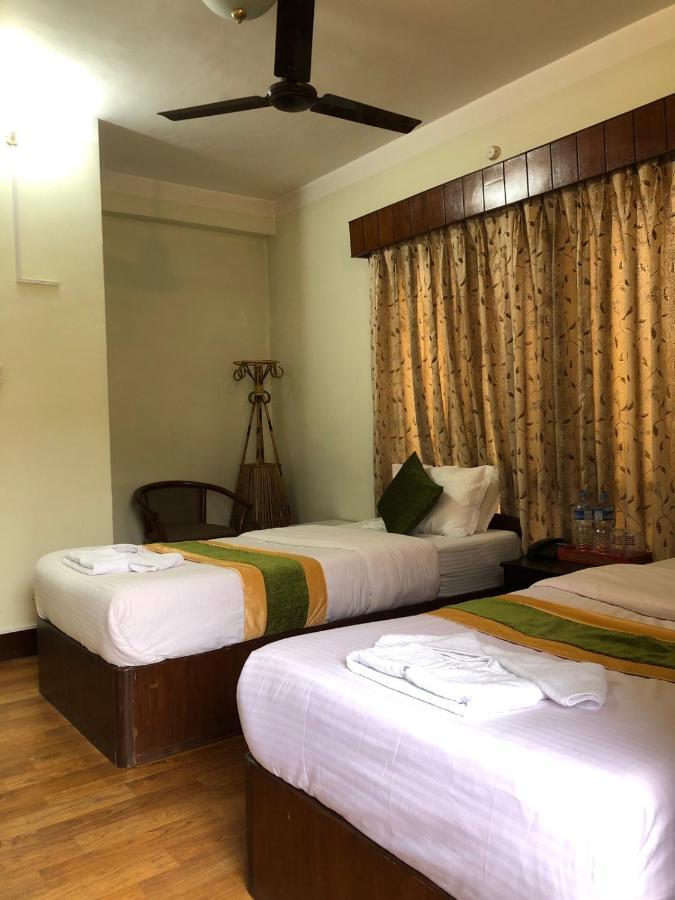 Bouddha Green Hotel Катманду Экстерьер фото