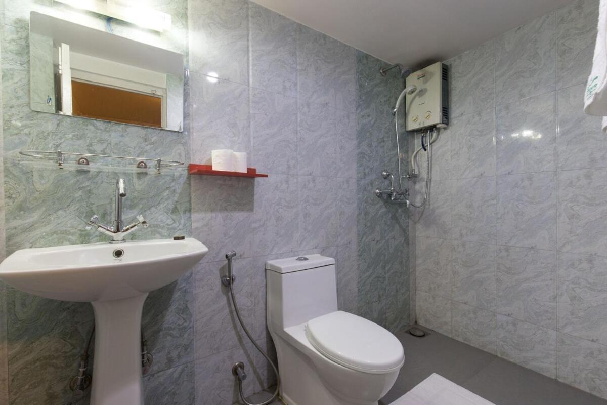 Bouddha Green Hotel Катманду Экстерьер фото