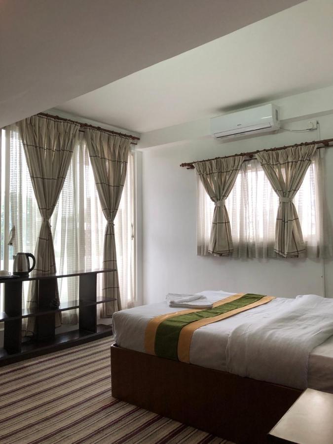 Bouddha Green Hotel Катманду Экстерьер фото