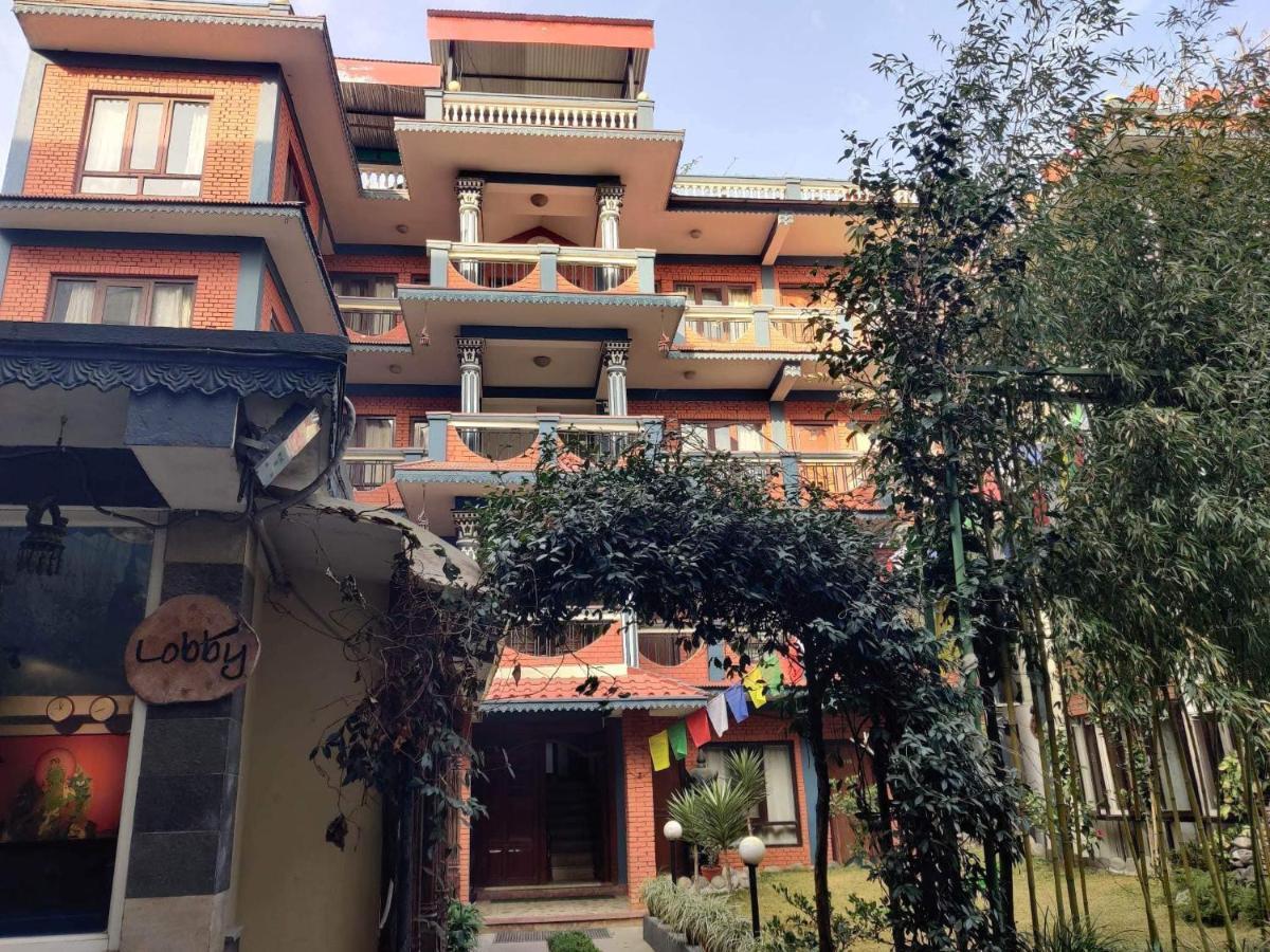 Bouddha Green Hotel Катманду Экстерьер фото